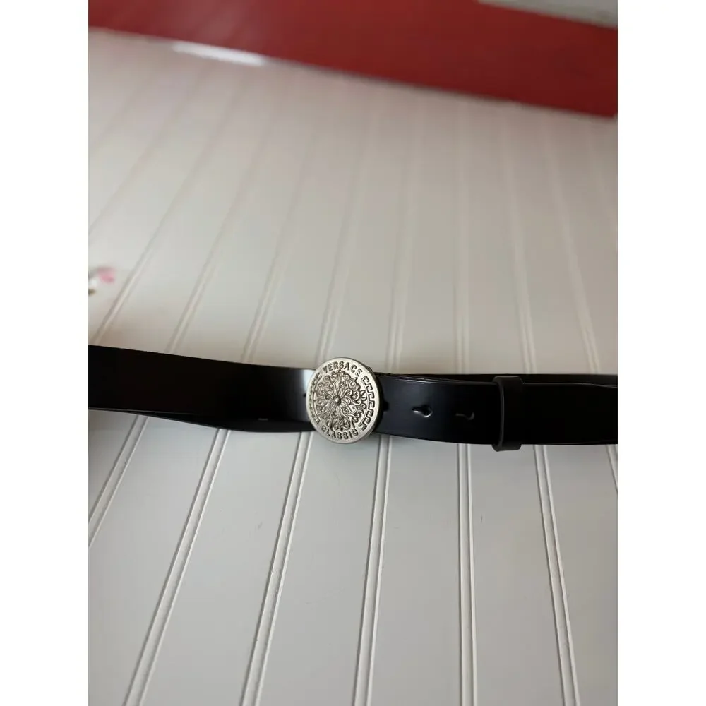 Vintage 1990’s Versace Classic V2 Silver Belt Buckle Italian Black Leather Strap